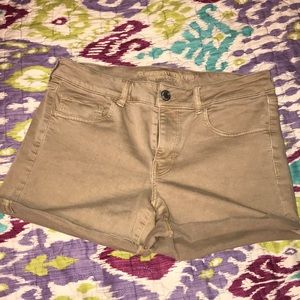 American eagle size 14 kaki colored shorts